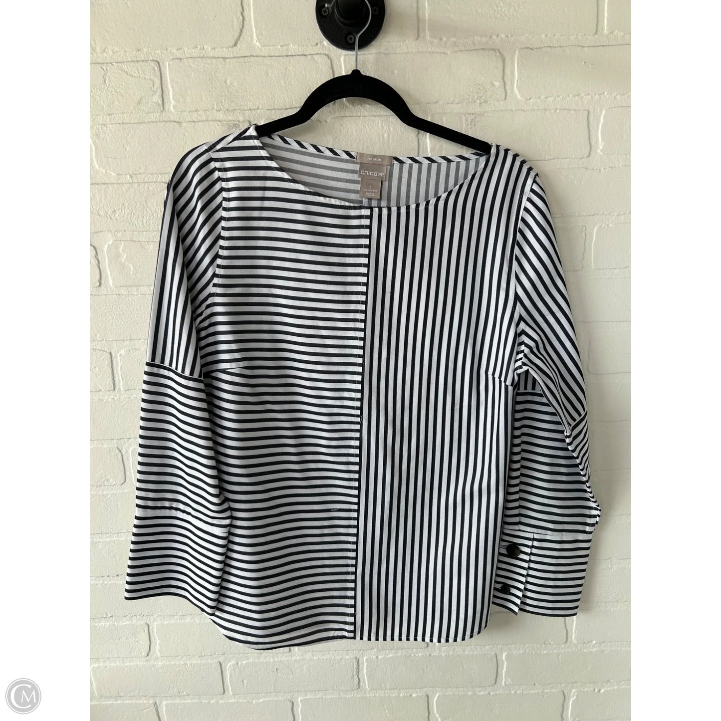 Top Long Sleeve By Chicos In Black & White, Size: M