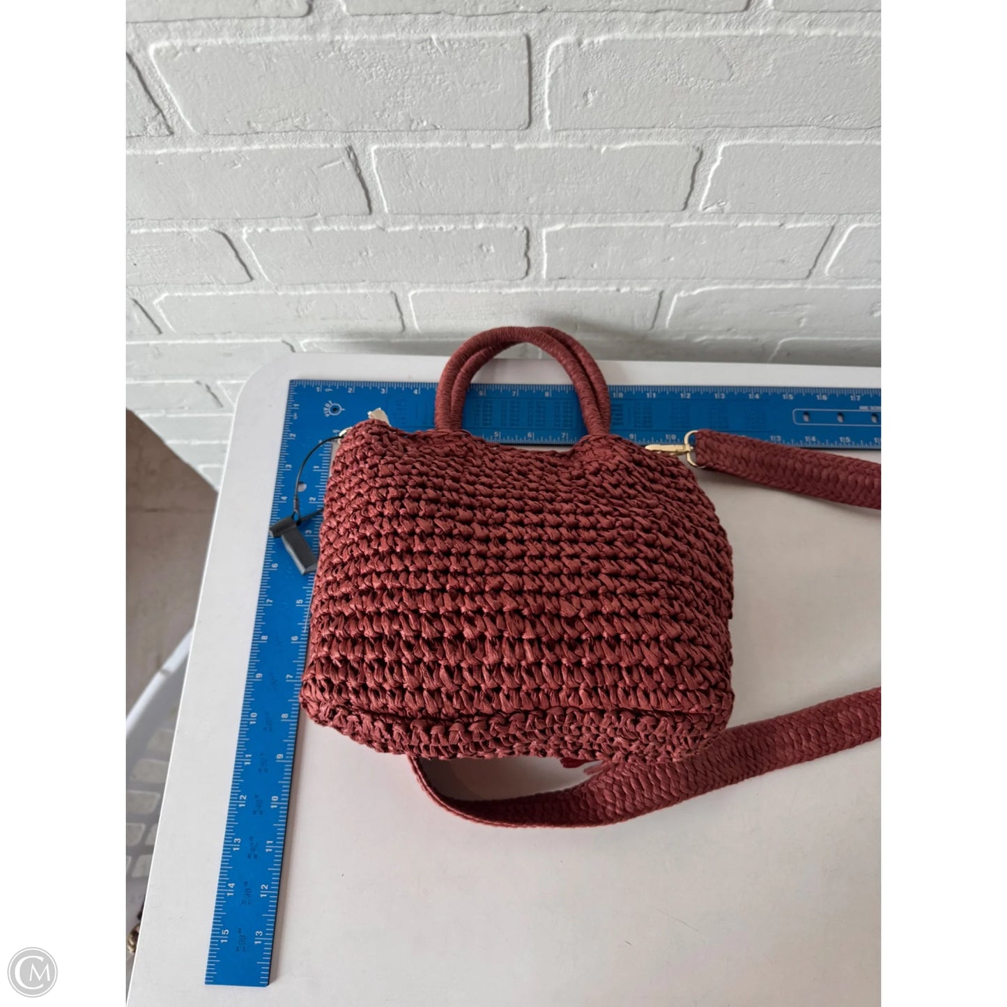 Crossbody By Clothes Mentor, Size: Medium