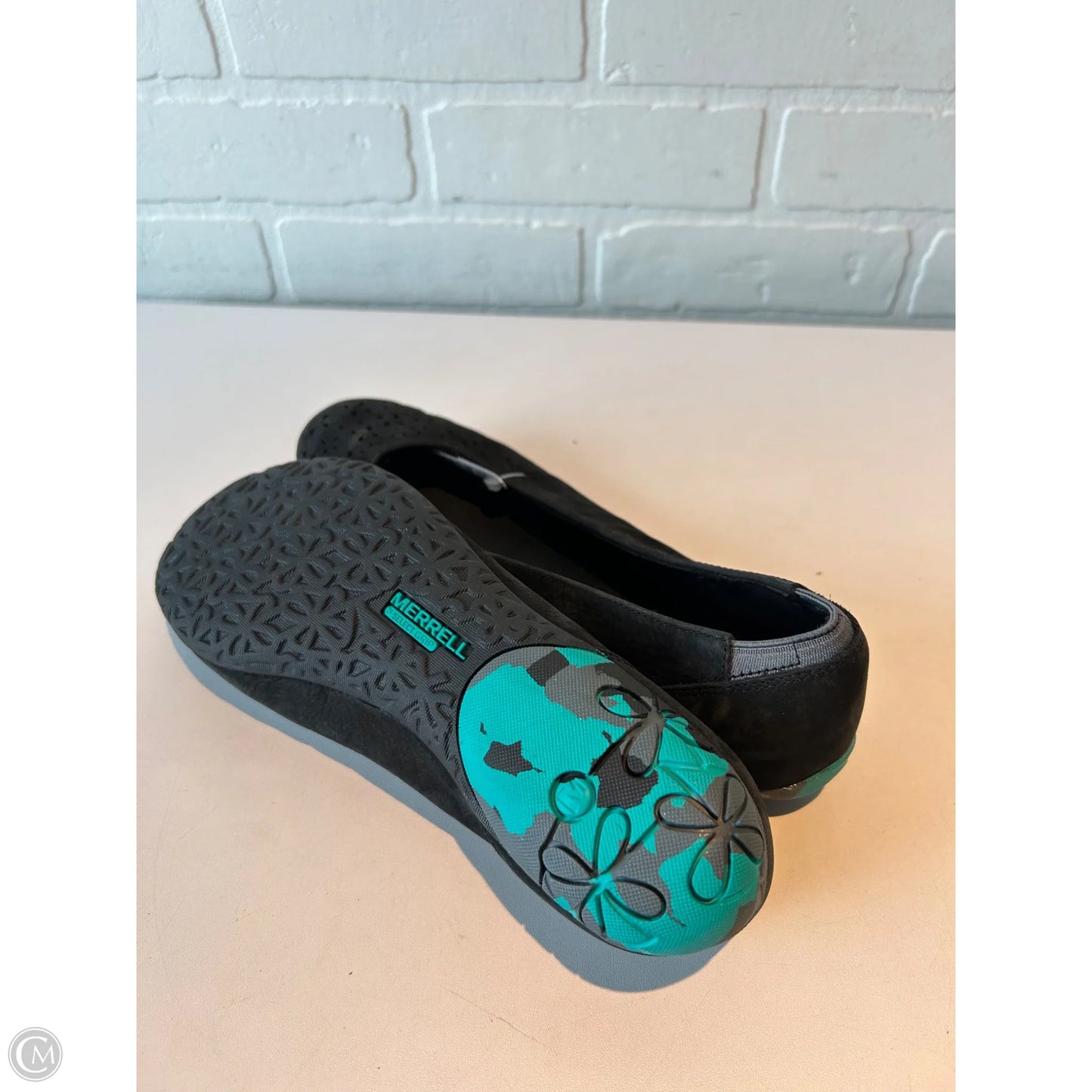 Shoes Flats By Merrell In Black, Size: 8.5