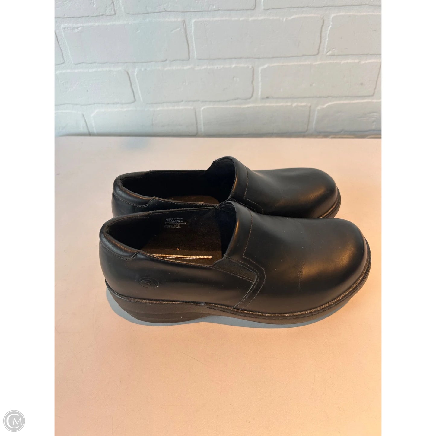 Shoes Flats By Abeo In Black, Size: 8.5