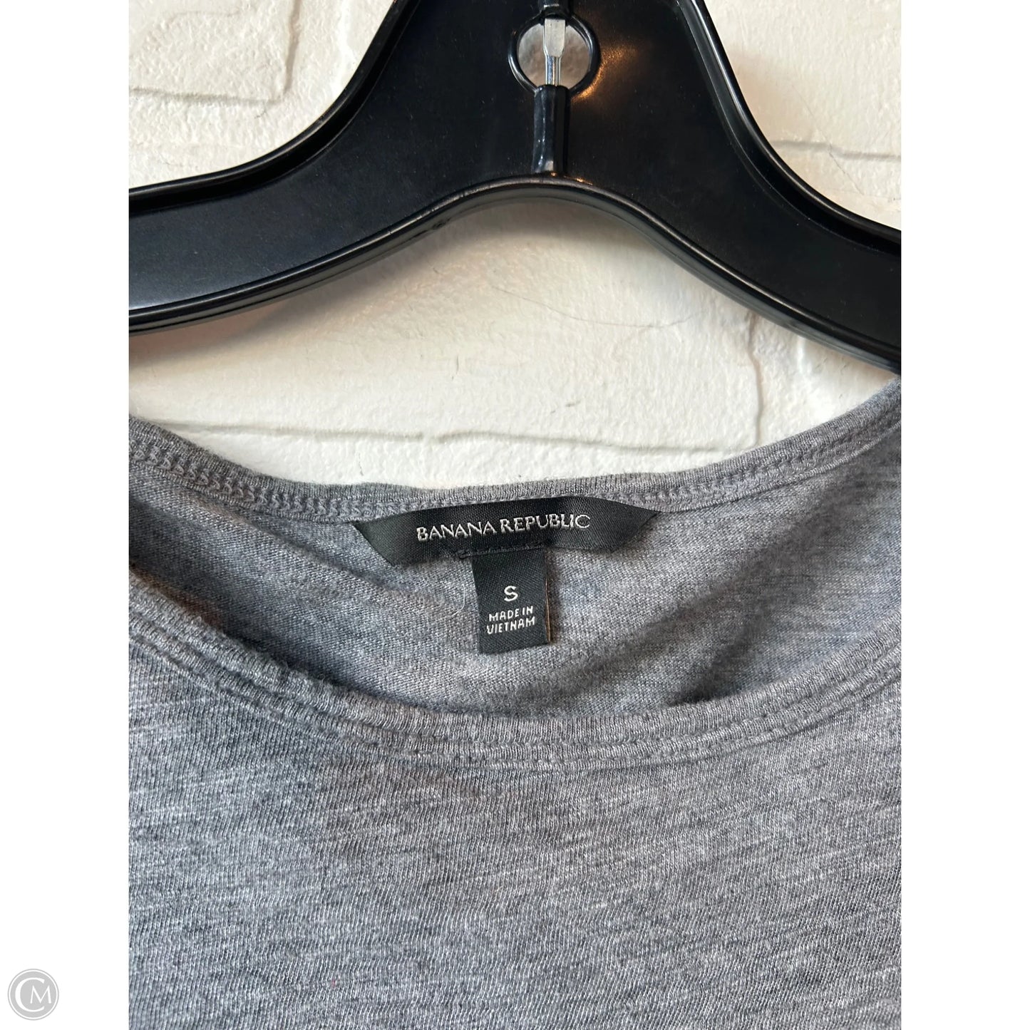 Top 3/4 Sleeve Basic By Banana Republic In Grey, Size: S