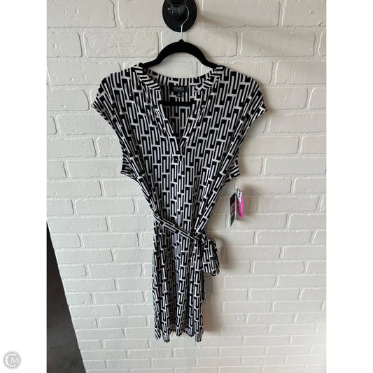 Dress Casual Short By Jones New York In Black & White, Size: M