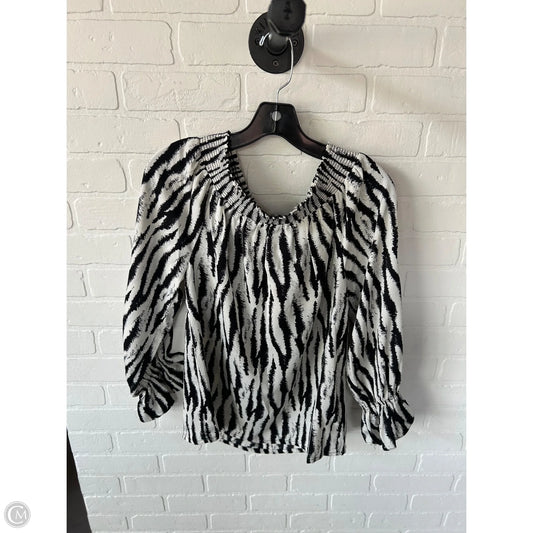 Top Long Sleeve By Clothes Mentor In Black & White, Size: M