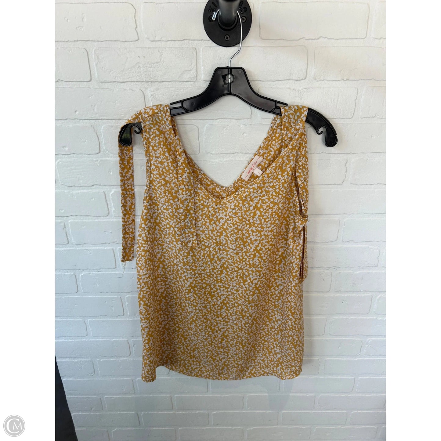 Top Sleeveless By Clothes Mentor In Yellow, Size: S