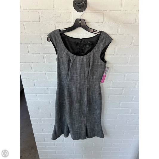 Dress Work By White House Black Market In Grey, Size: Xs