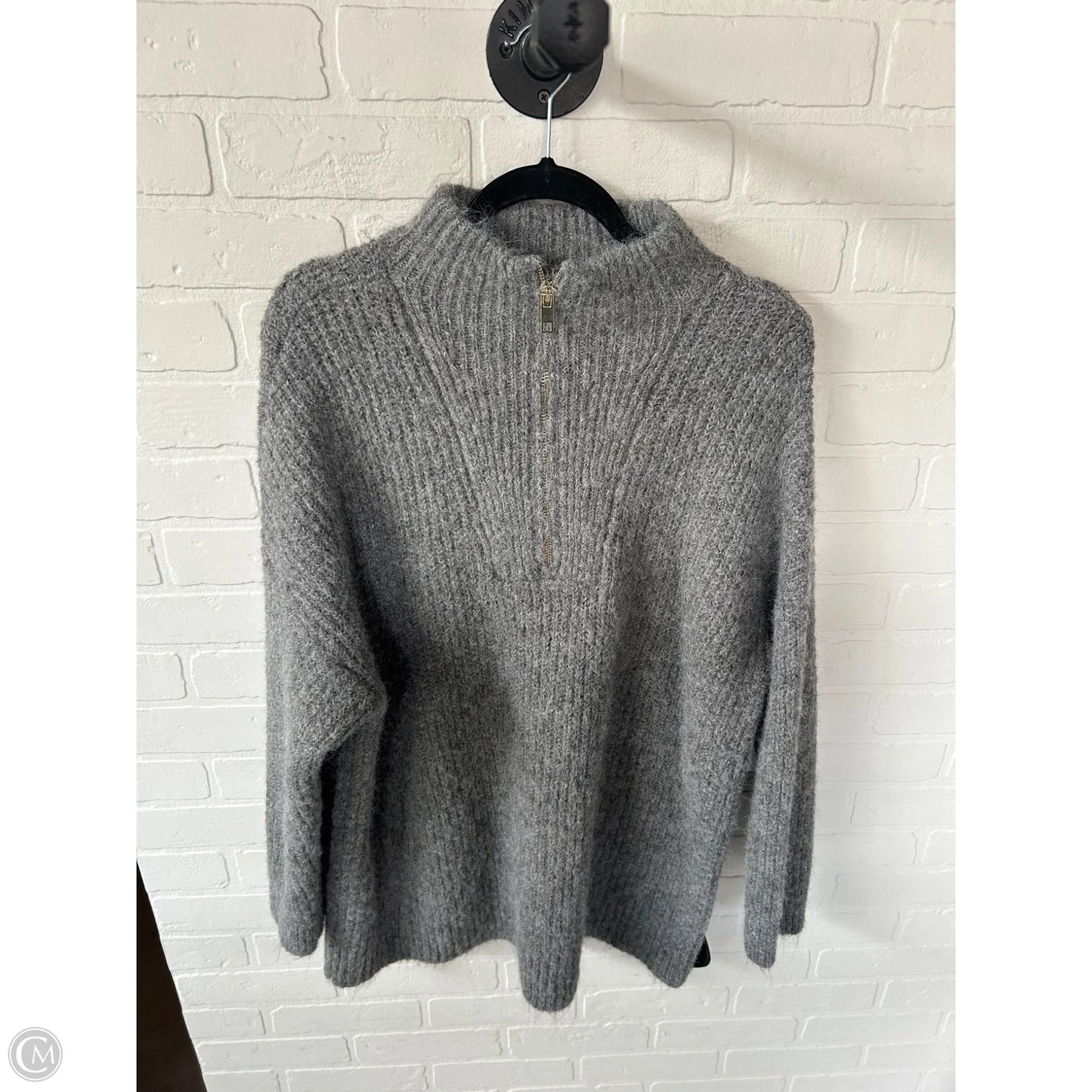 Sweater By Express In Grey, Size: Xl