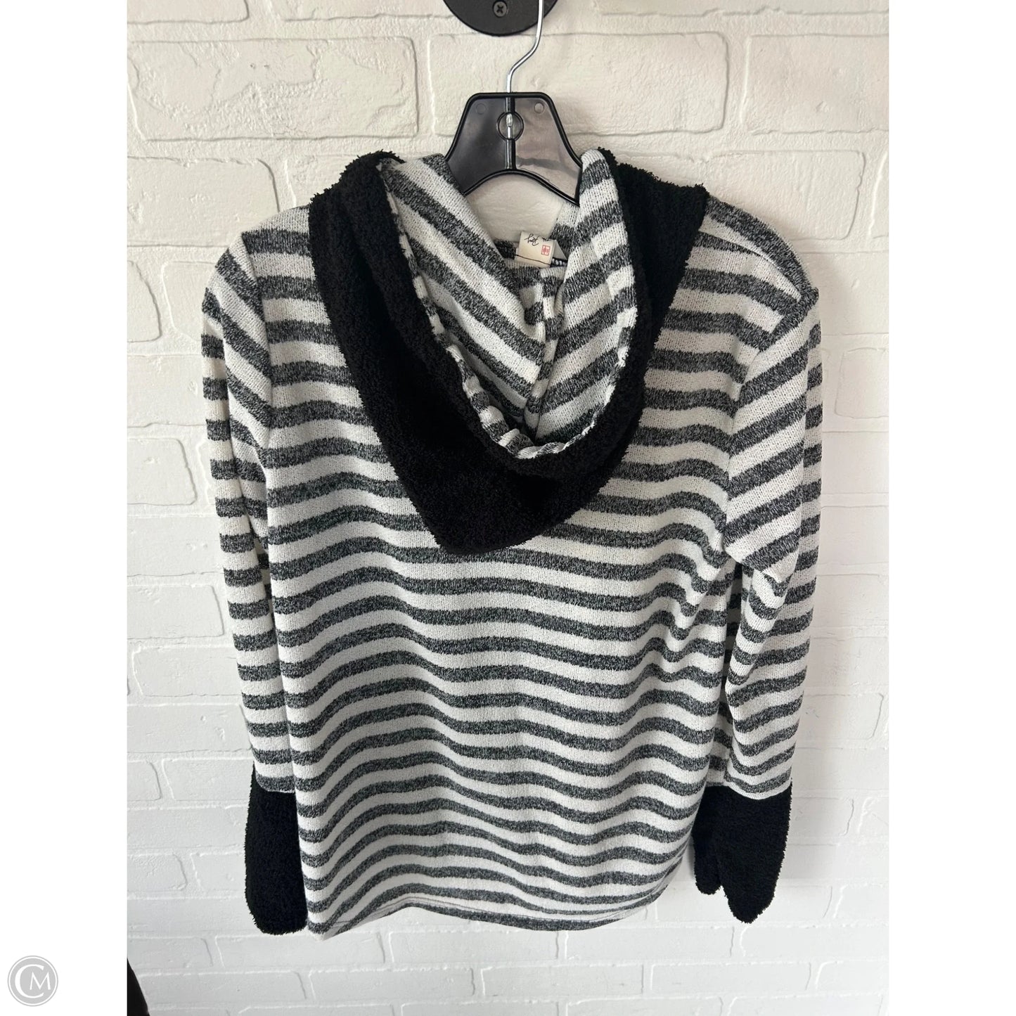 Top Long Sleeve By 7th Ray In Black & Cream, Size: S