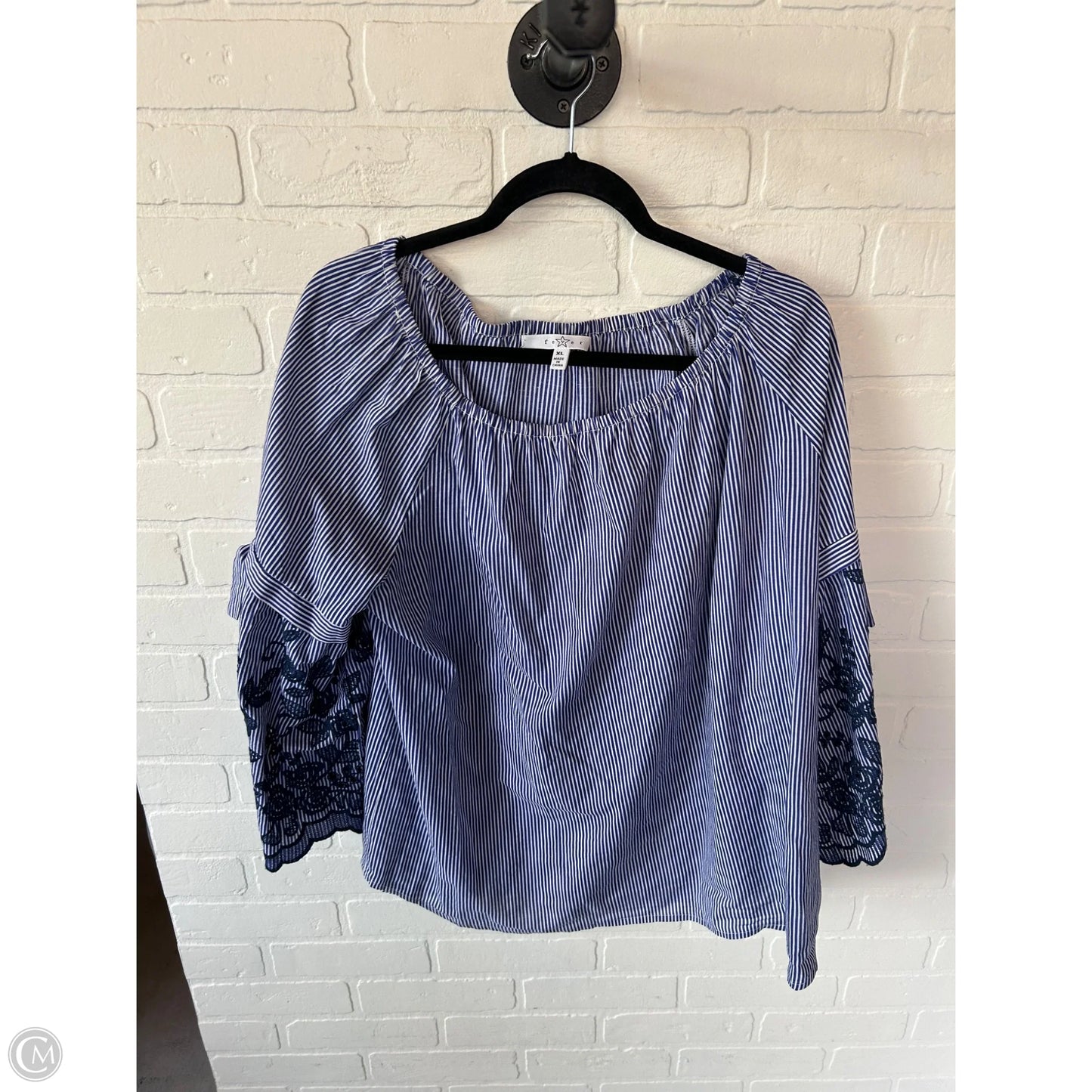 Top Long Sleeve By Fever In Blue & White, Size: Xl