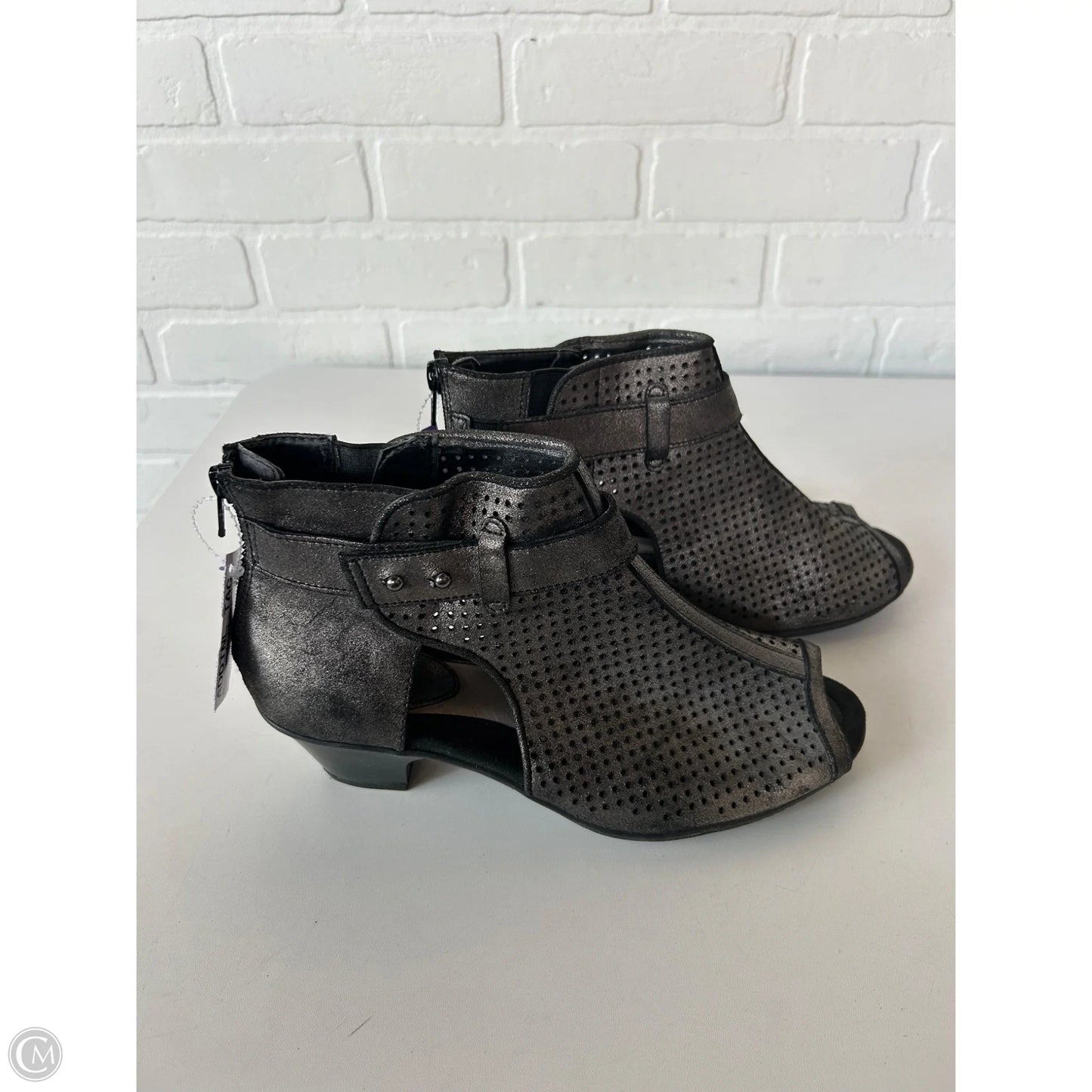 Sandals Heels Block By Earth In Grey, Size: 8.5
