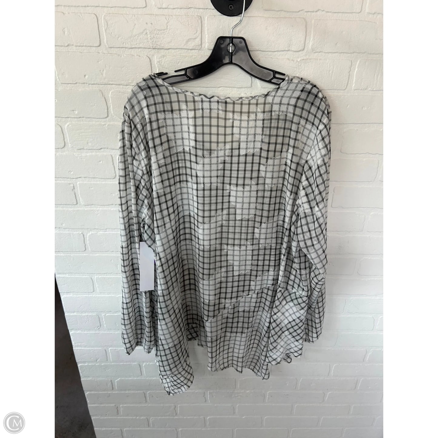 Top Long Sleeve By Logo In Black & White, Size: Xl
