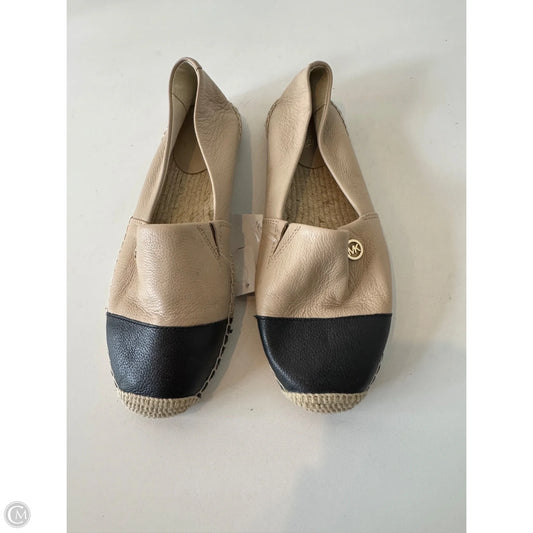 Shoes Flats By Michael By Michael Kors In Black & Tan, Size: 8