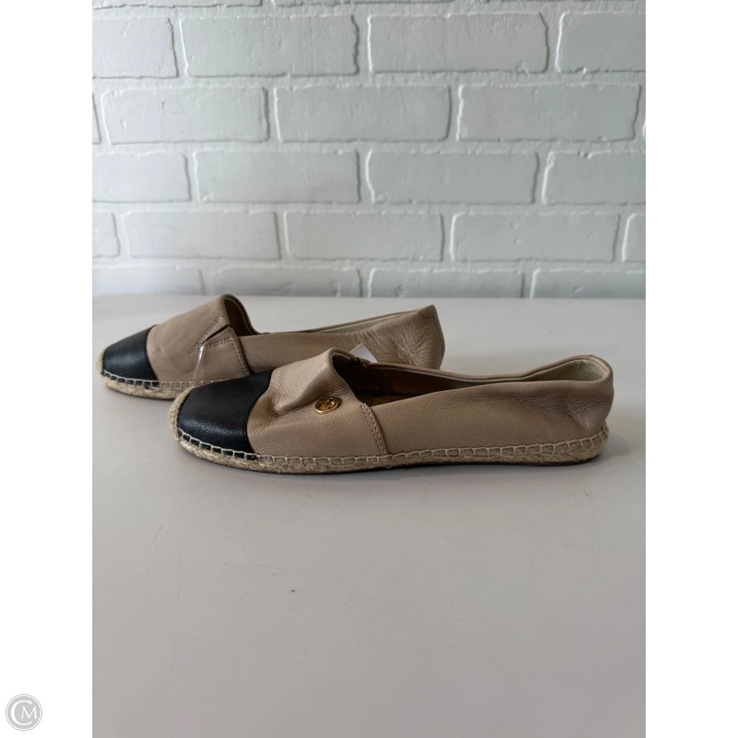 Shoes Flats By Michael By Michael Kors In Black & Tan, Size: 8