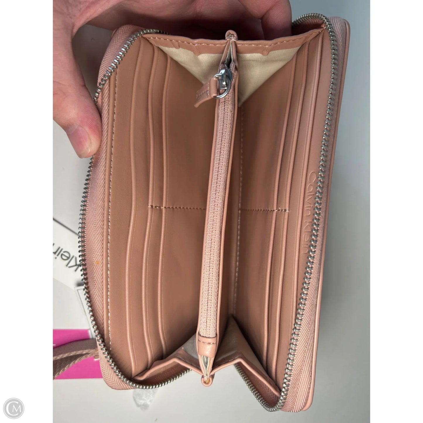 Wristlet By Calvin Klein, Size: Large