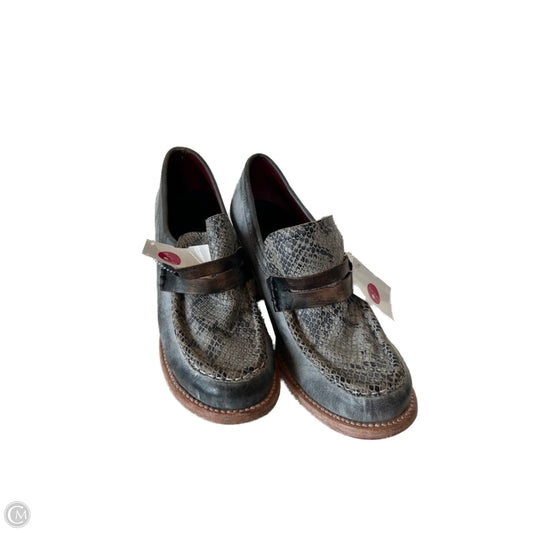 Shoes Heels Block By Freebird In Grey, Size: 8