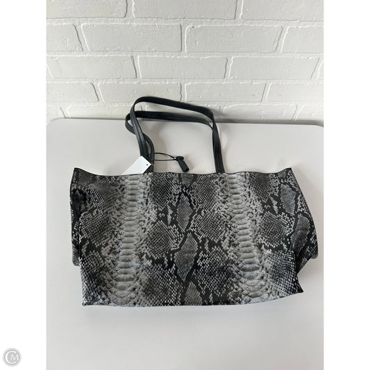 Tote By Clothes Mentor, Size: Medium