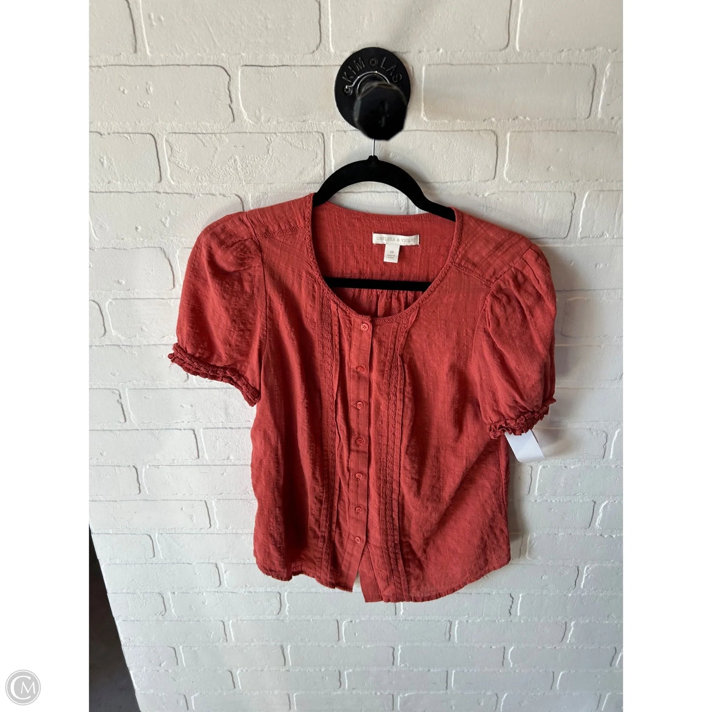Top Short Sleeve By Chelsea And Violet In Orange, Size: M