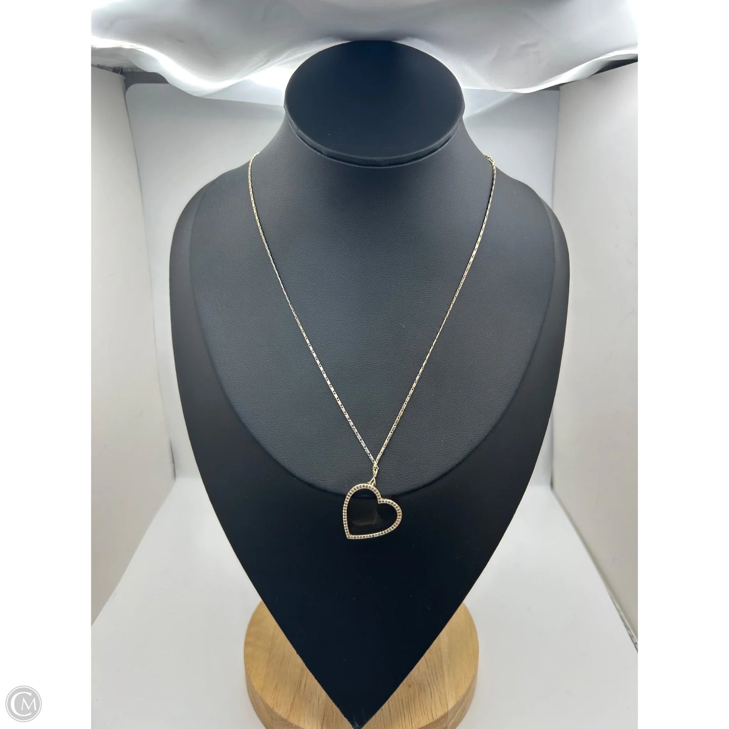 Necklace Pendant By Clothes Mentor