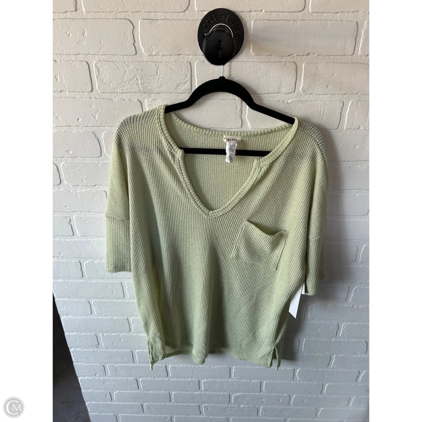 Top Short Sleeve By Bibi In Green, Size: Xl
