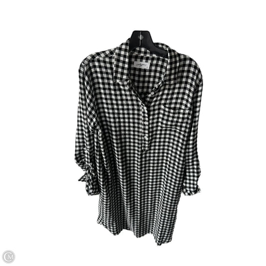 Dress Casual Short By Clothes Mentor In Black & White, Size: M