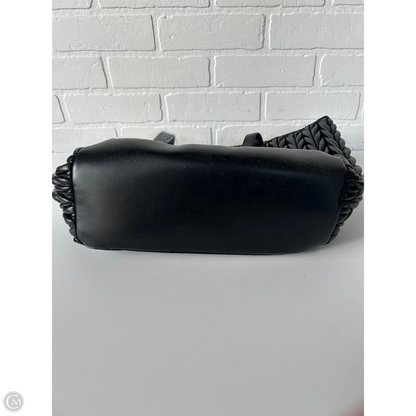 Tote By Clothes Mentor, Size: Medium