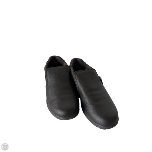Shoes Flats By Easy Spirit In Brown, Size: 9.5