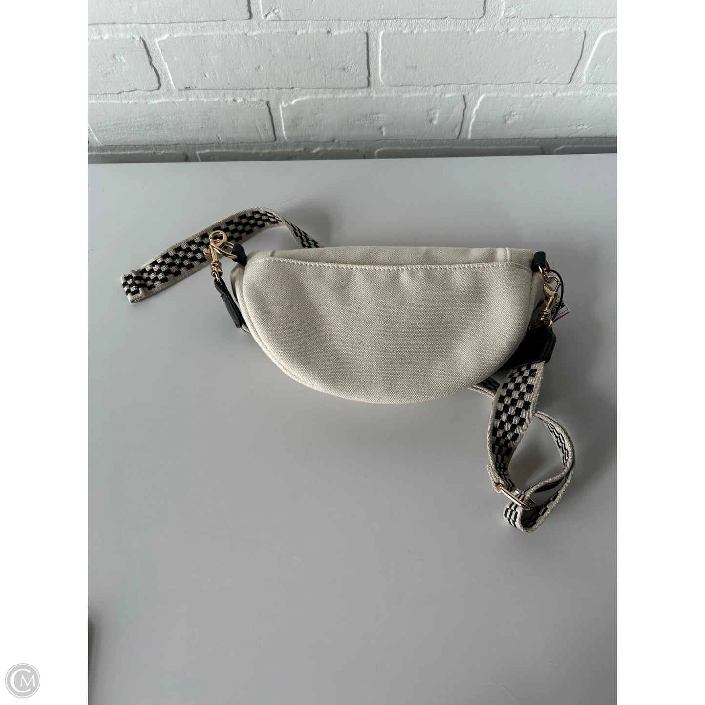 Crossbody By Universal Standard, Size: Small