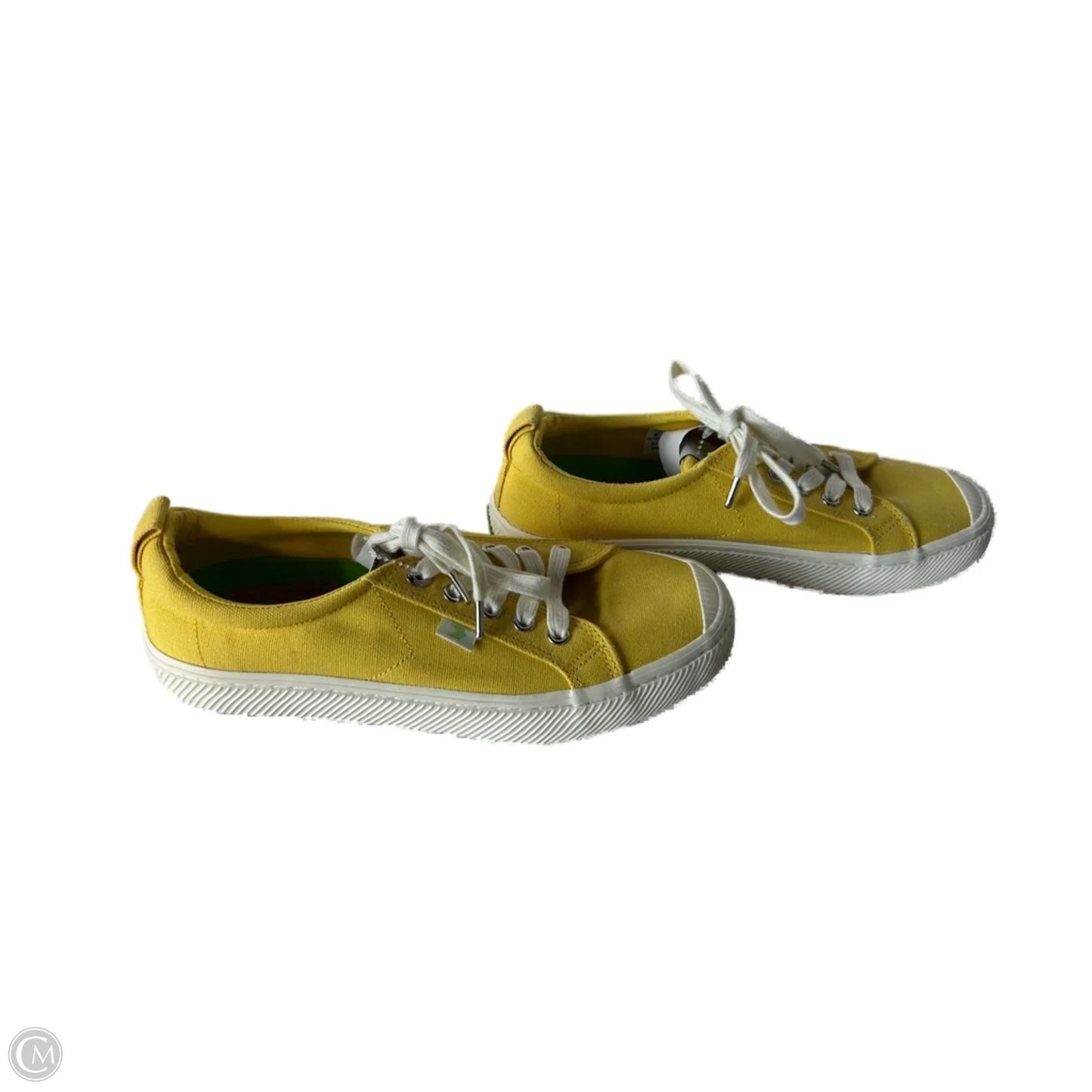 Shoes Sneakers By Cariuma In Yellow, Size: 8.5