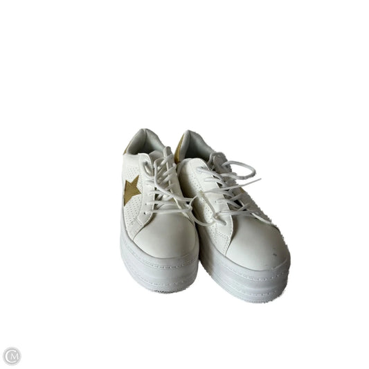 Shoes Sneakers By Clothes Mentor In White, Size: 8