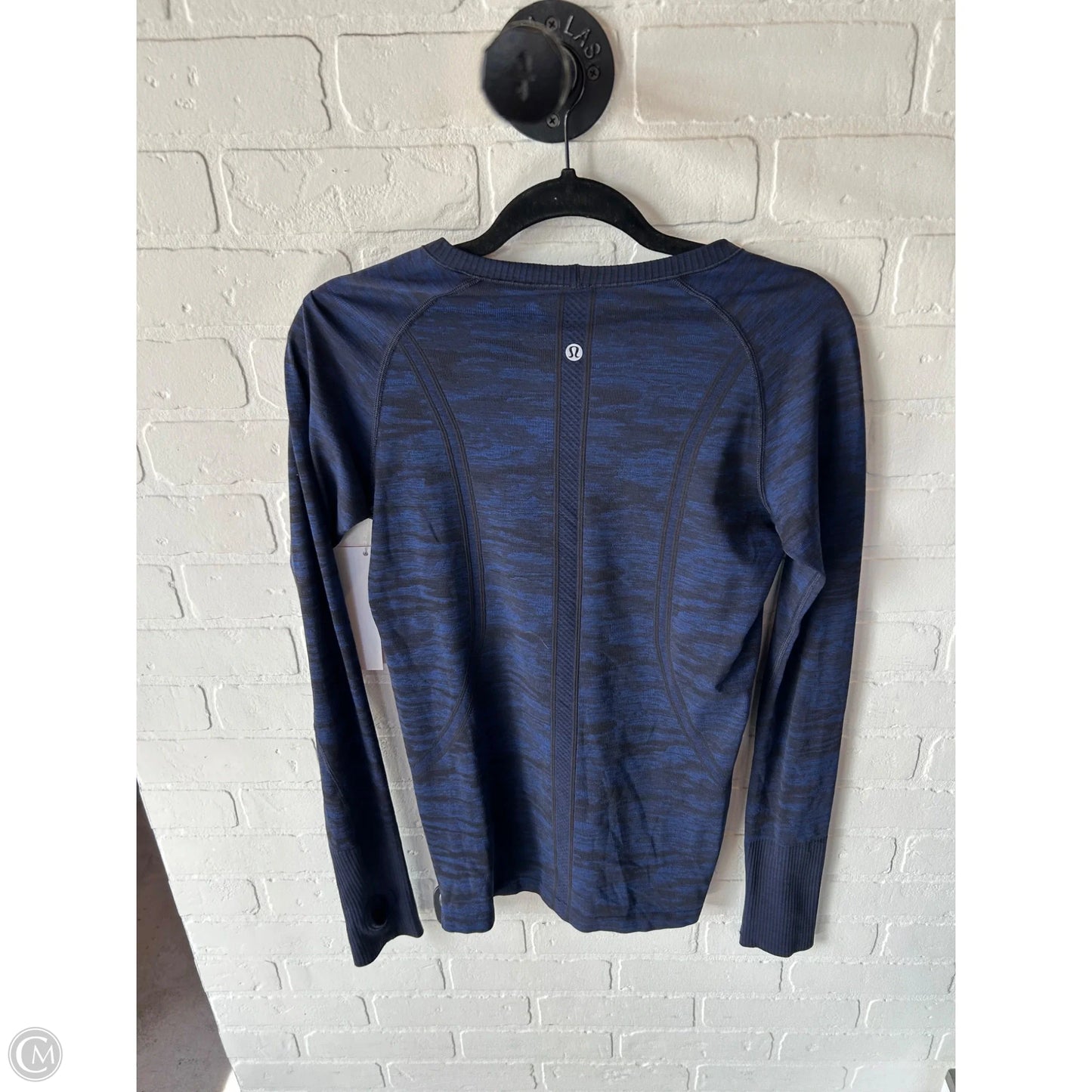 Athletic Top Long Sleeve Crewneck By Lululemon In Black & Blue, Size: M
