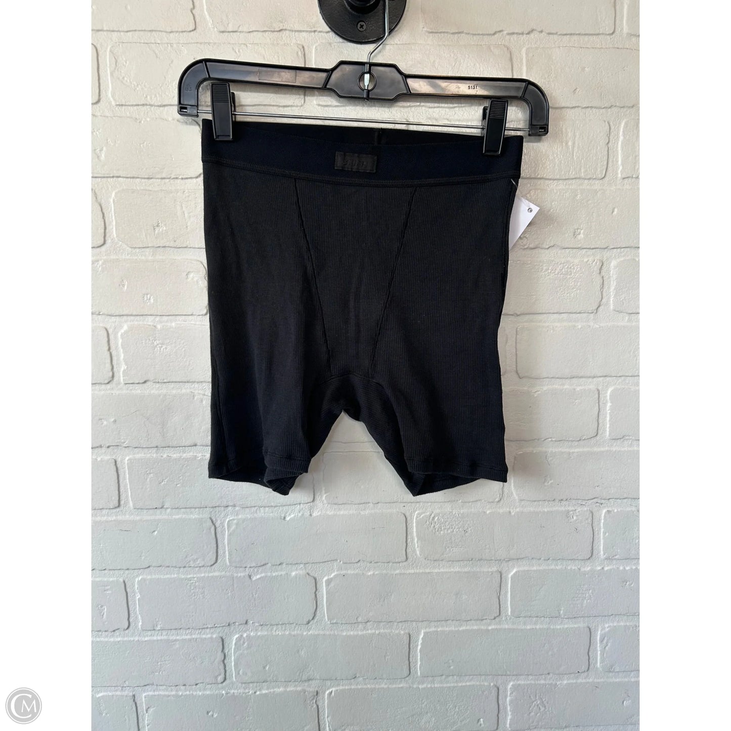 Shorts By Skims In Black, Size: 4