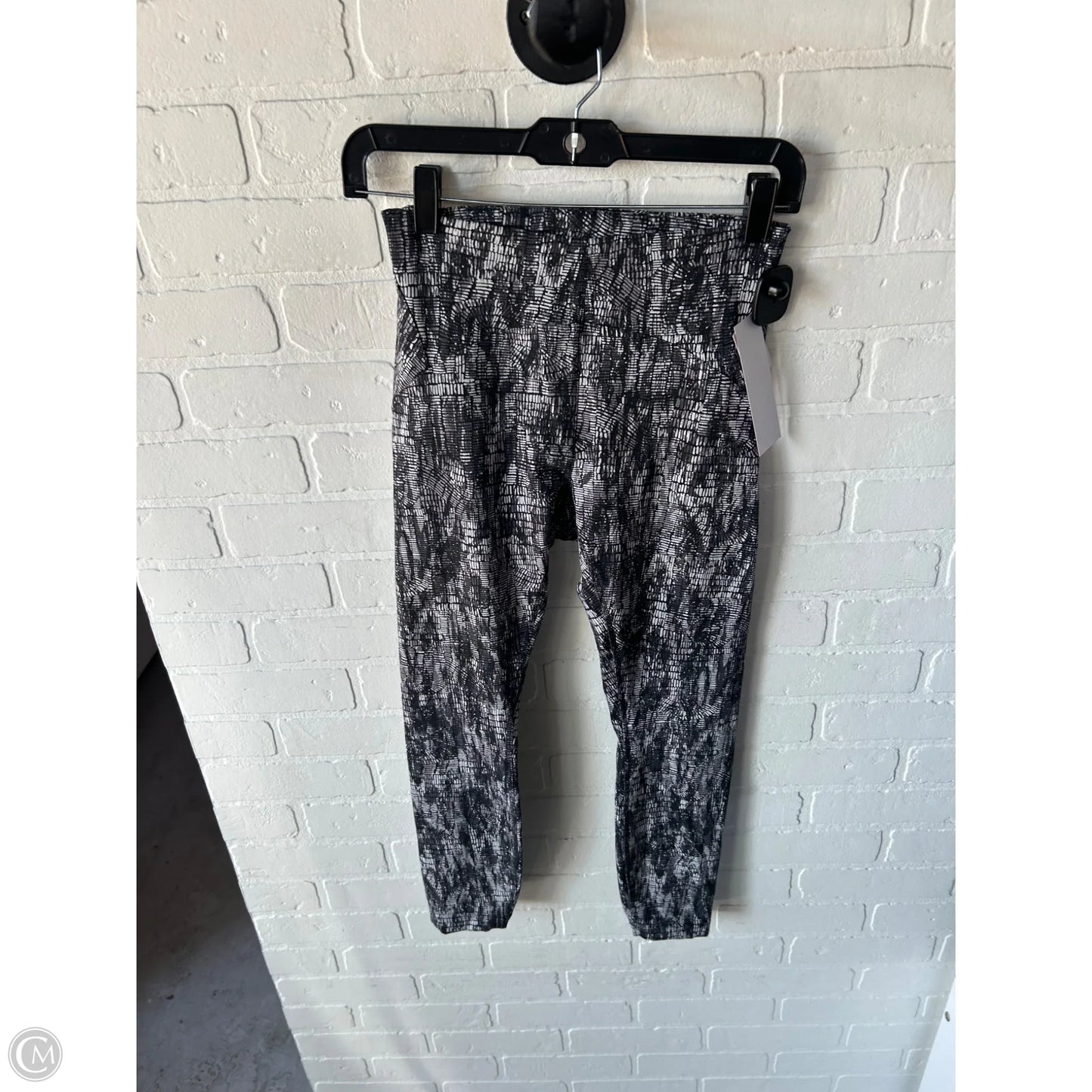 Athletic Leggings By Lululemon In Grey, Size: 6