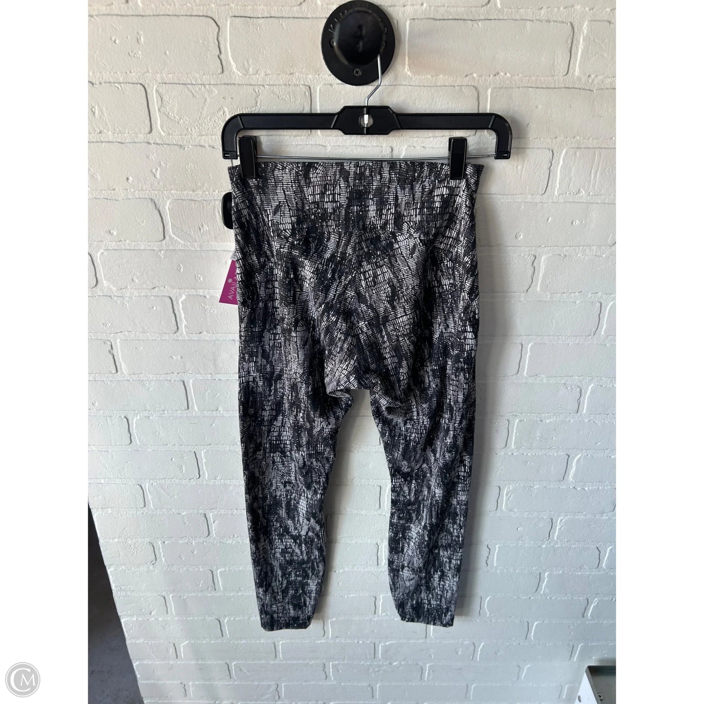 Athletic Leggings By Lululemon In Grey, Size: 6