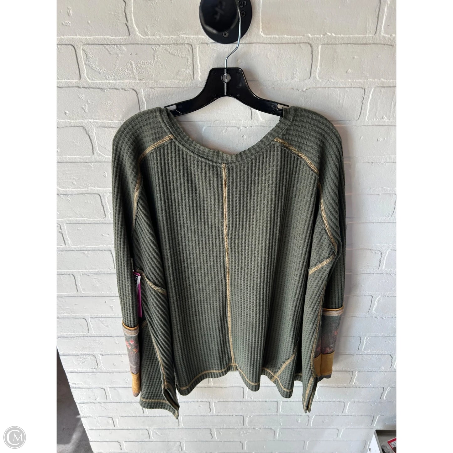 Top Long Sleeve By We The Free In Green & Yellow, Size: S