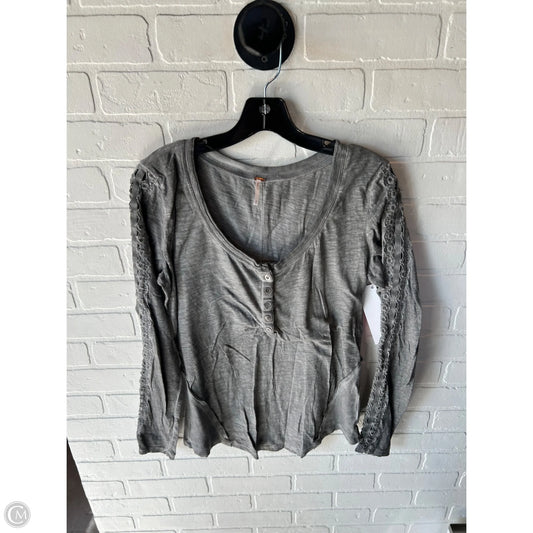 Top Long Sleeve By Free People In Grey, Size: L
