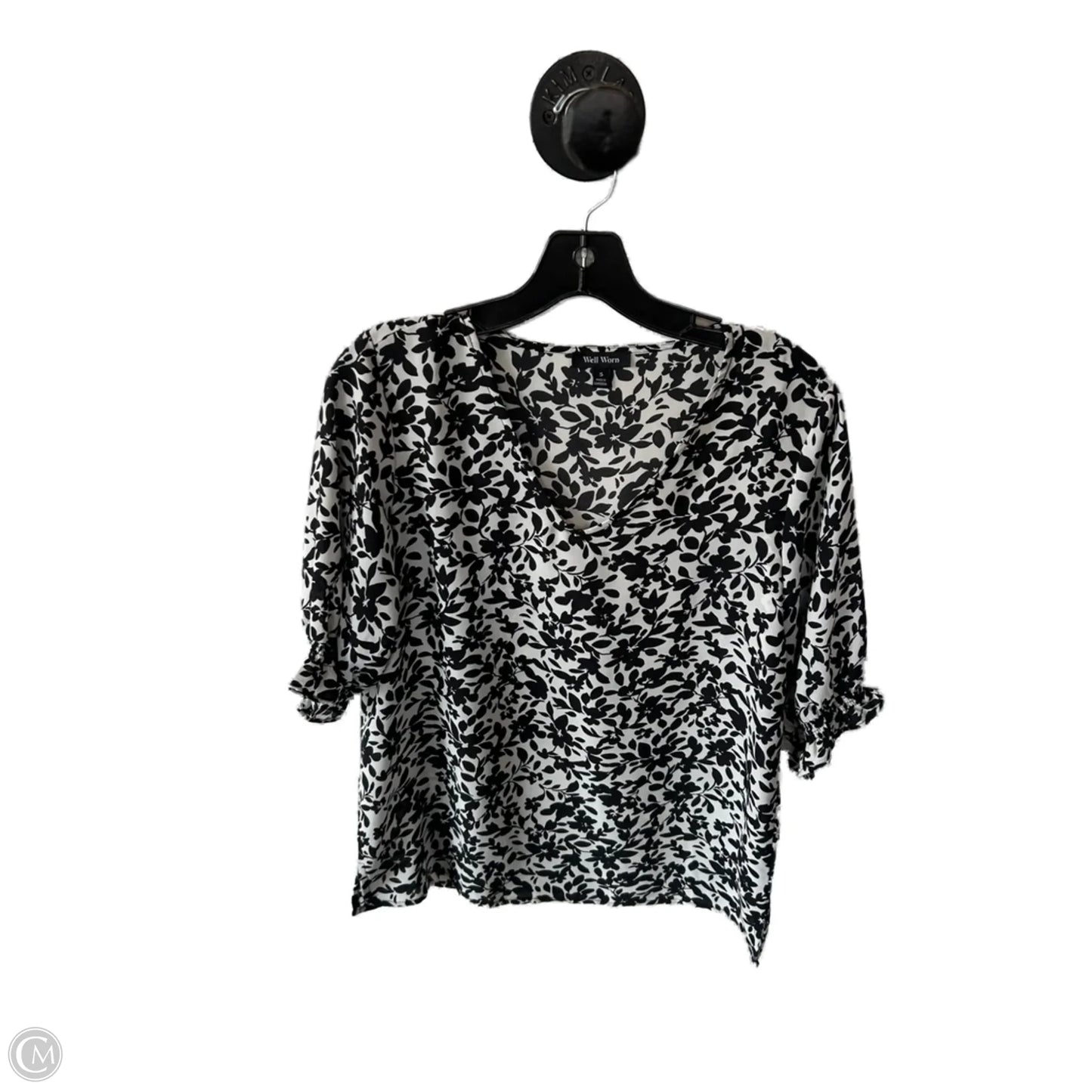 Top Short Sleeve By Well Worn In Black & White, Size: S
