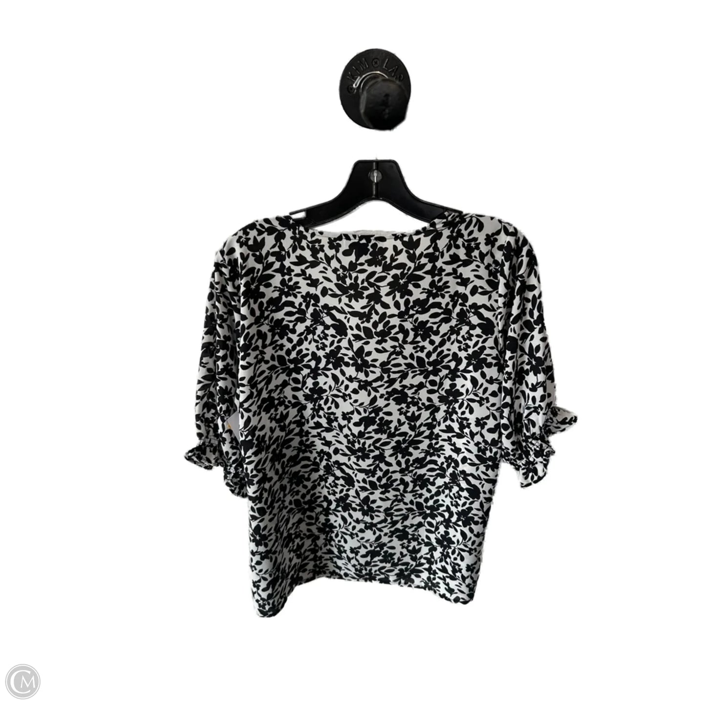 Top Short Sleeve By Well Worn In Black & White, Size: S