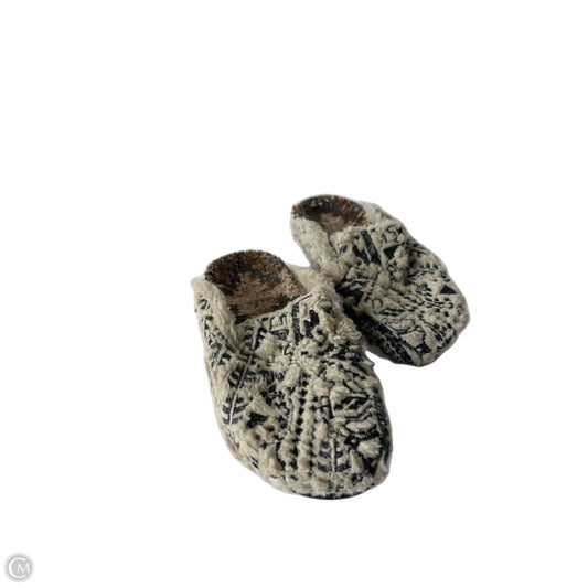 Shoes Flats By Free People In Grey & Tan, Size: 6.5