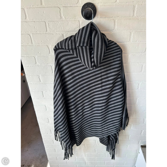 Poncho By Coco And Carmen In Black & Grey, Size: 0