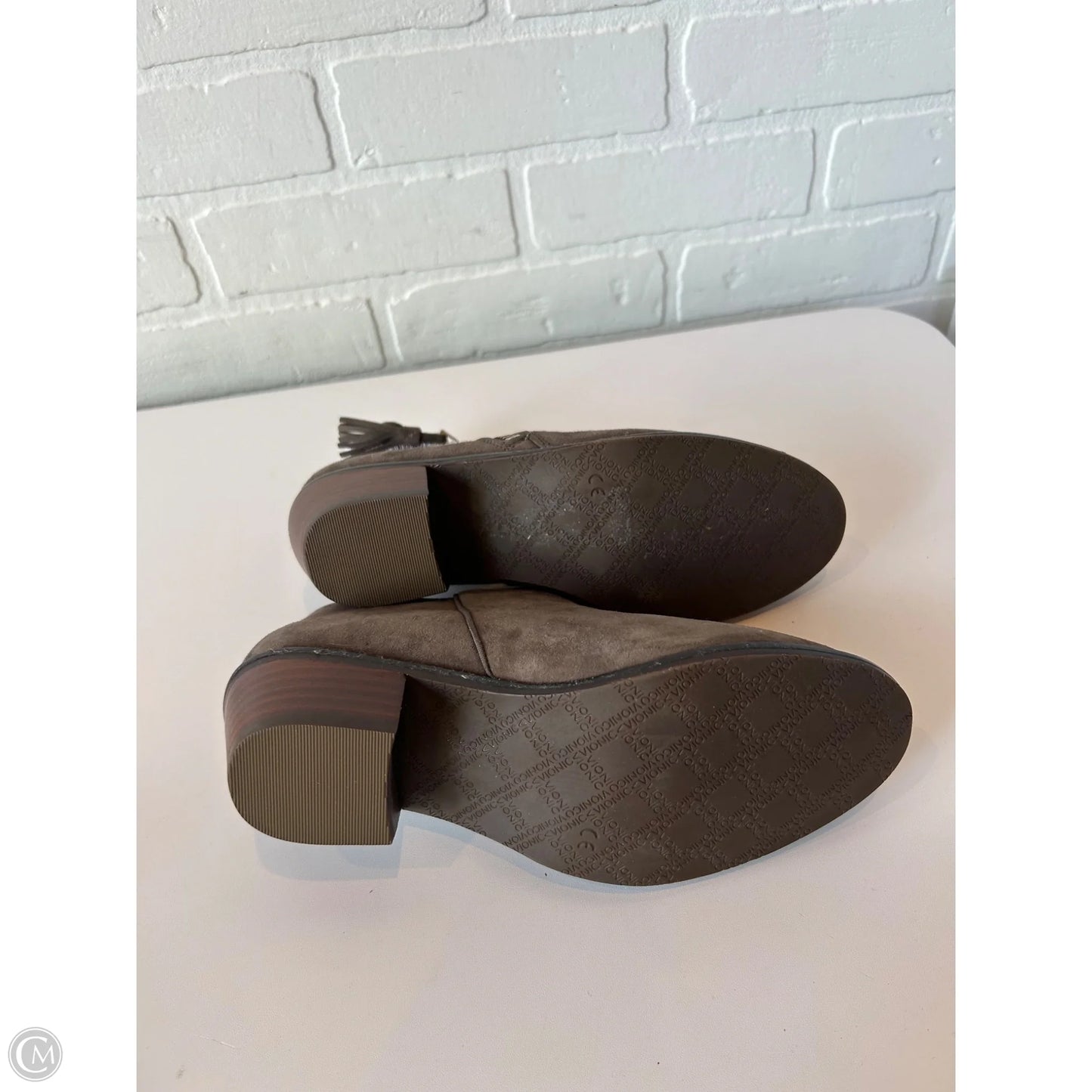 Boots Ankle Heels By Vionic In Grey, Size: 6