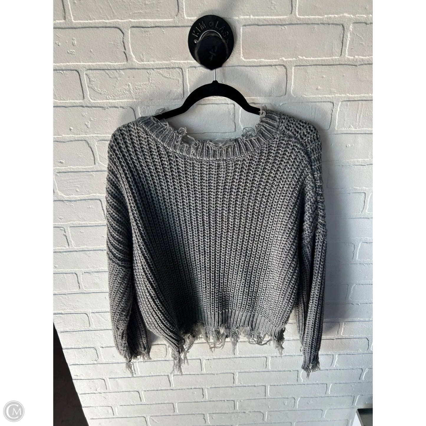 Sweater By Love Tree In Grey, Size: M