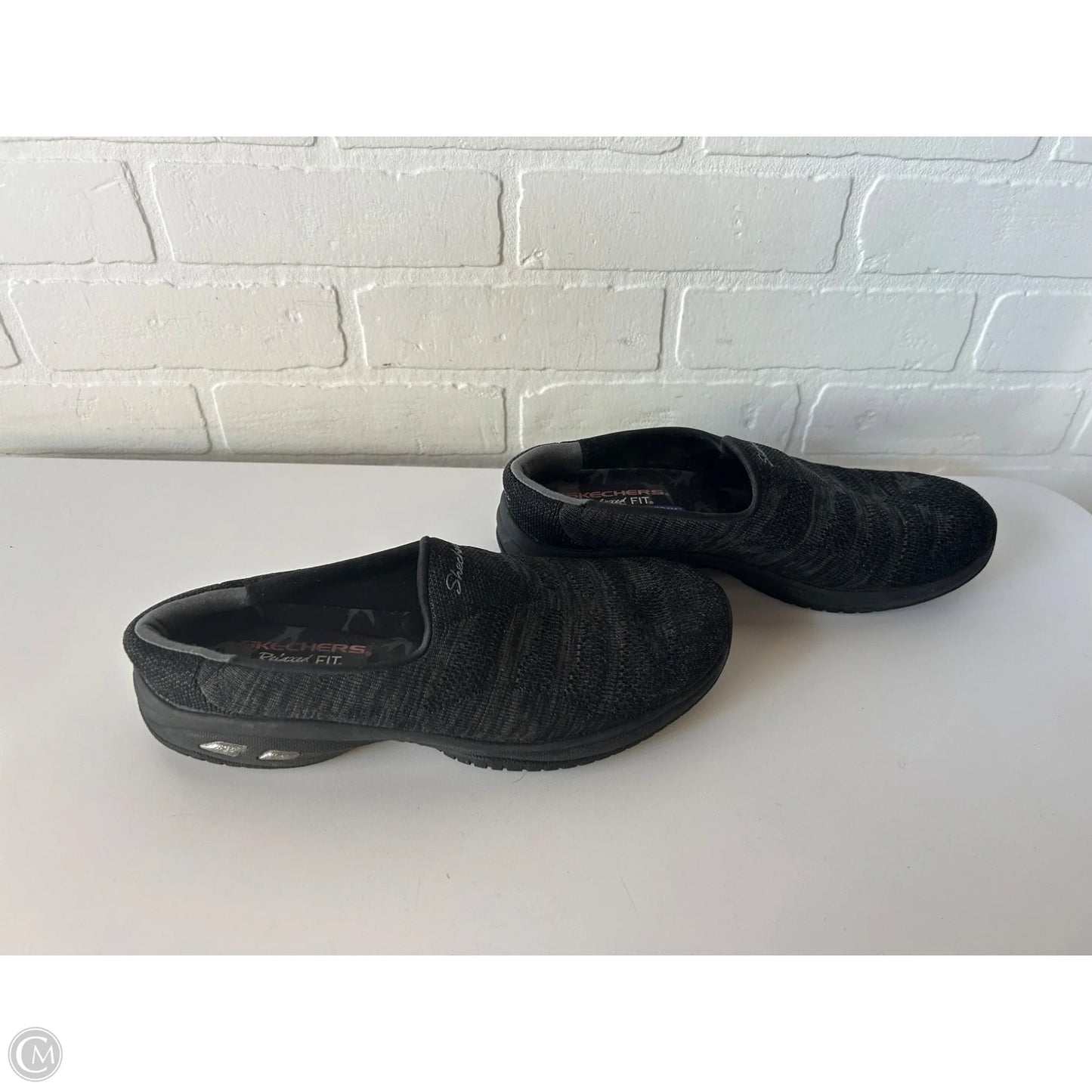 Shoes Flats By Skechers In Black, Size: 8