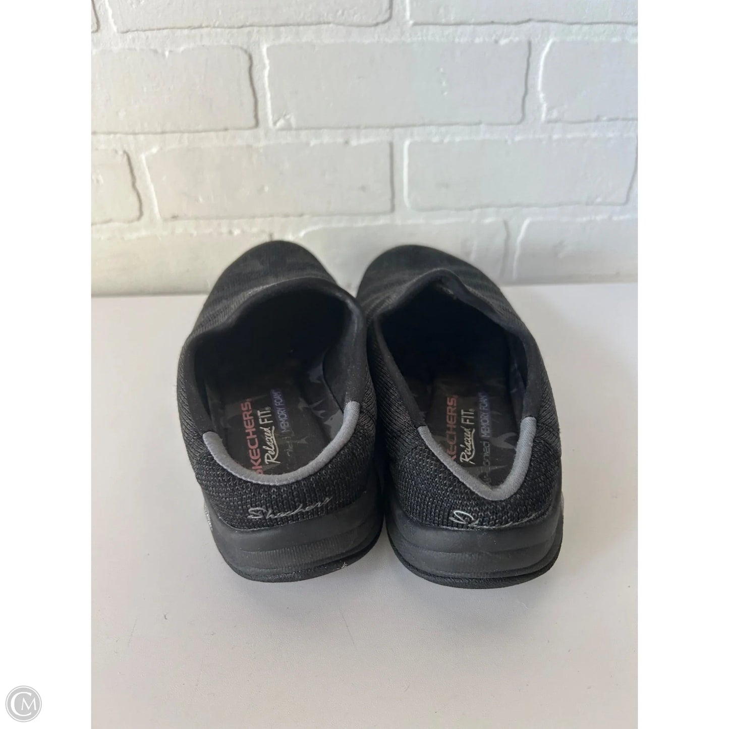 Shoes Flats By Skechers In Black, Size: 8
