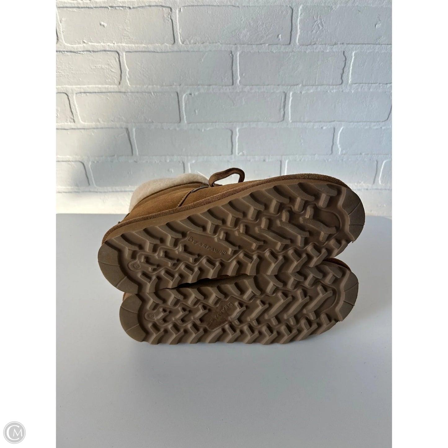 Boots Ankle Flats By Bearpaw In Brown, Size: 10