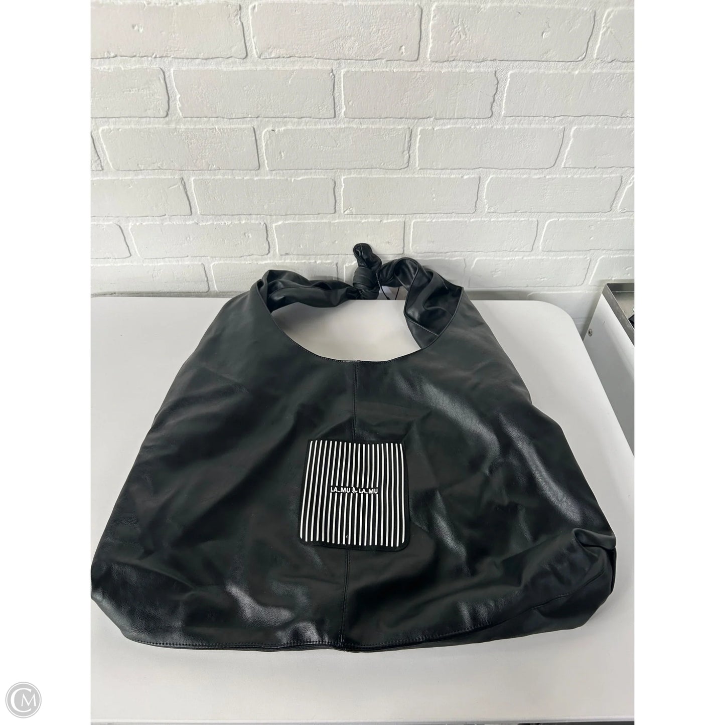 Tote By Clothes Mentor, Size: Medium