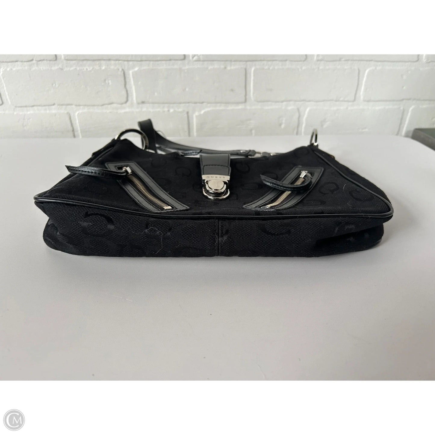 Handbag By Guess, Size: Medium