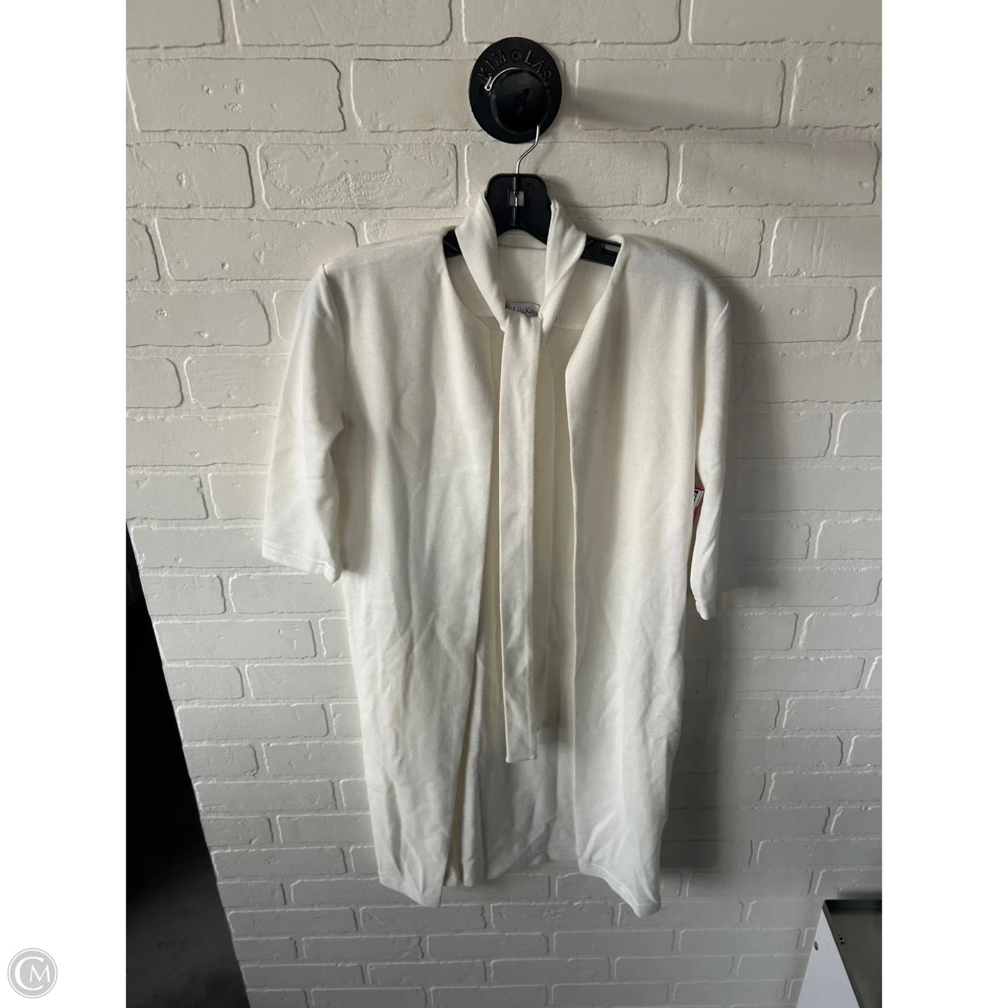 Sweater Cardigan By Clothes Mentor In White, Size: Xs