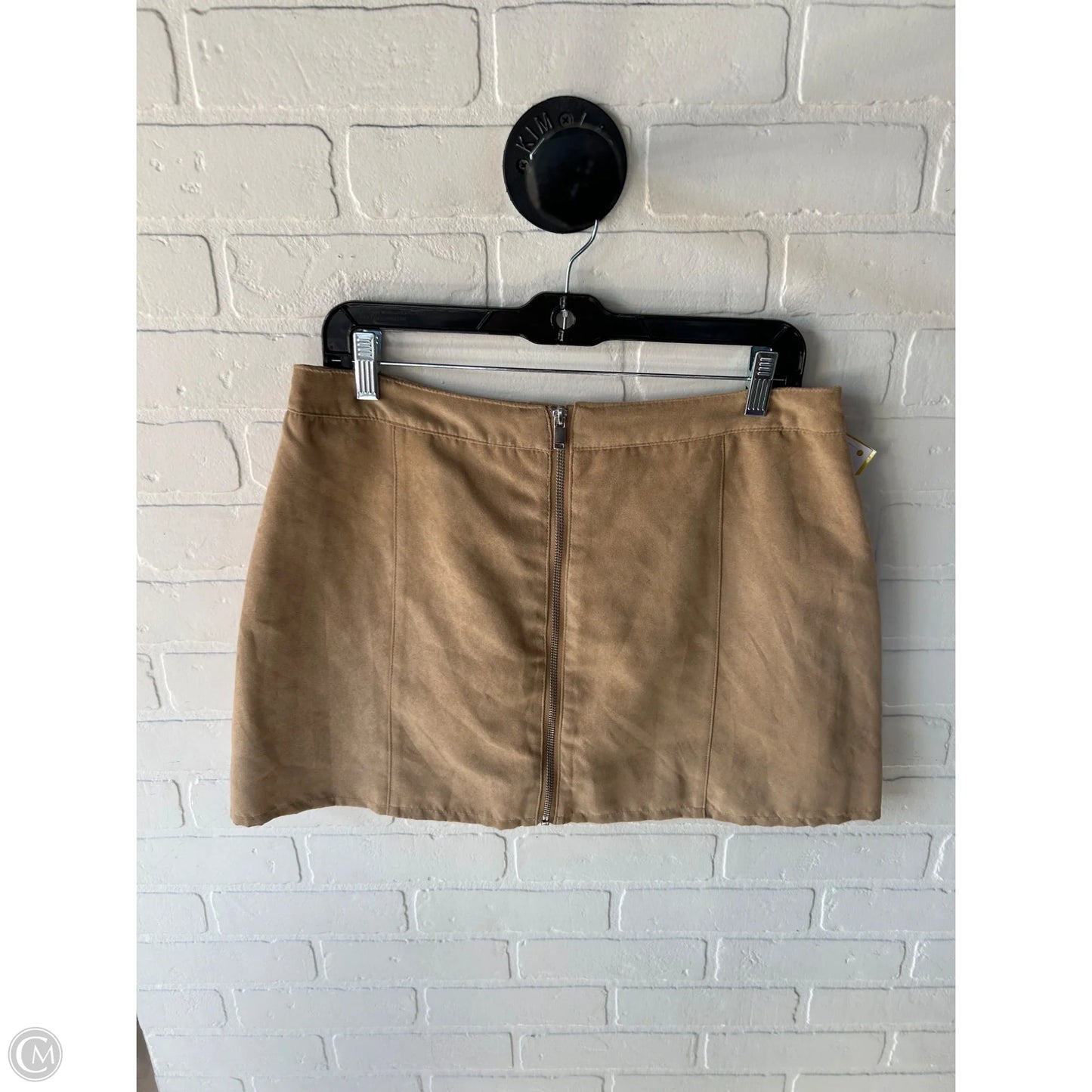 Skirt Mini & Short By Divided In Tan, Size: 12