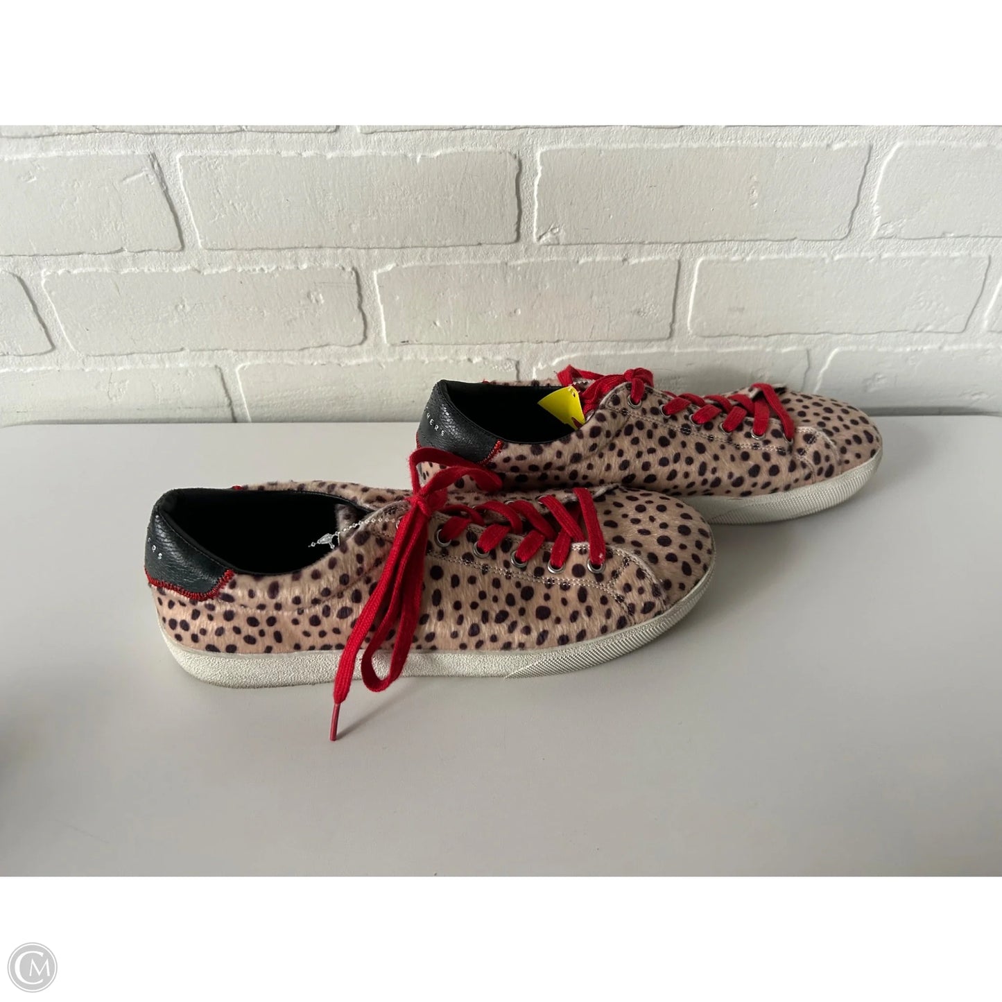 Shoes Sneakers By Skechers In Animal Print, Size: 9