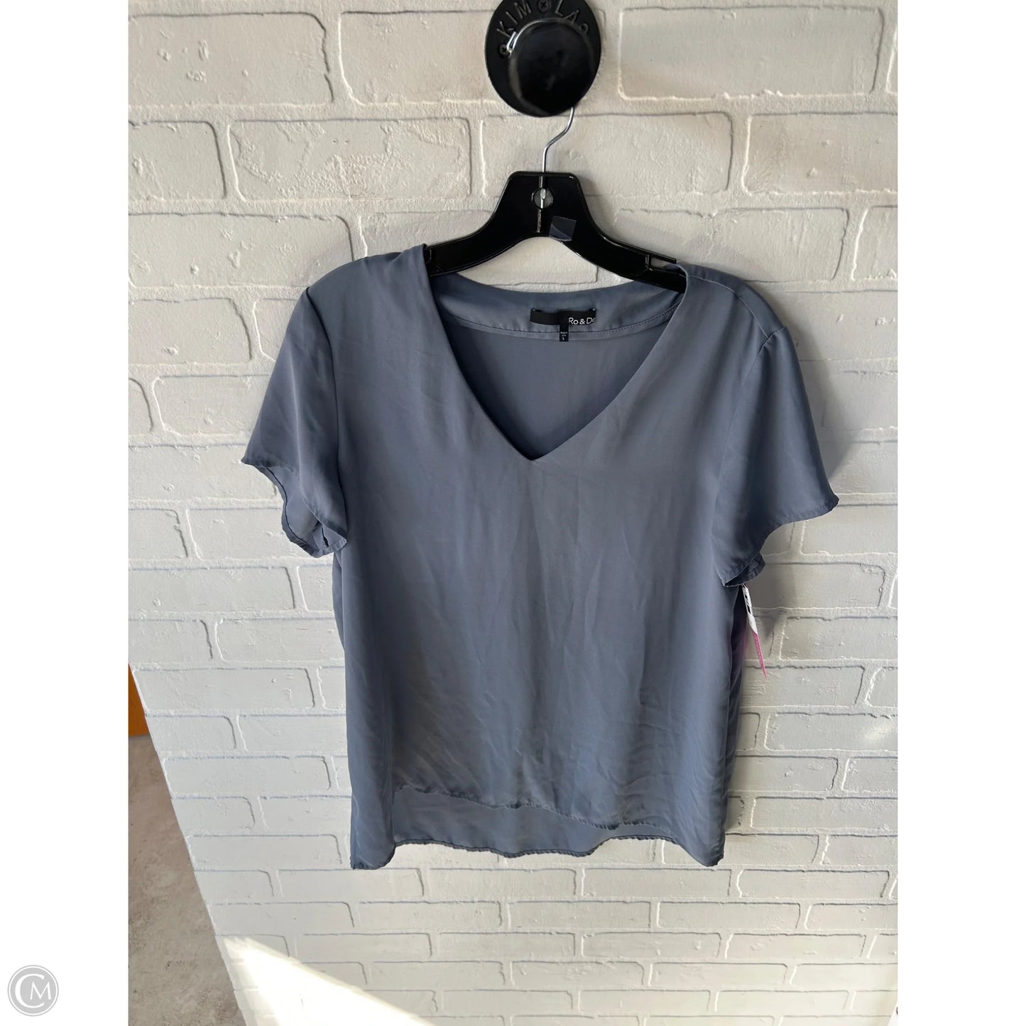 Top Short Sleeve By Ro & De In Grey, Size: L