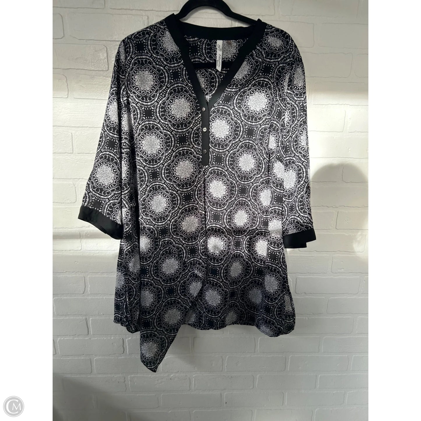 Top 3/4 Sleeve By Ny Collection In Black & Grey, Size: 1x